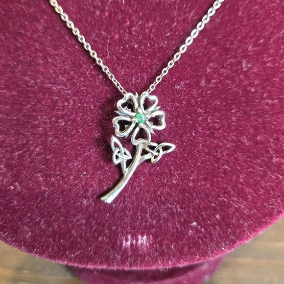 Franklin Mint Celtic Rose Flower Pendant FM83 Sterling Silver with Tiny Emerald - Picture 1 of 10